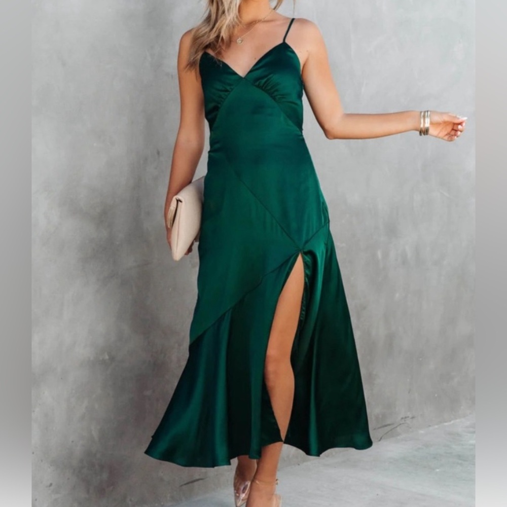 NWT - Vici/Dress Forum - “Just Go With It” Dress - emerald green - size L